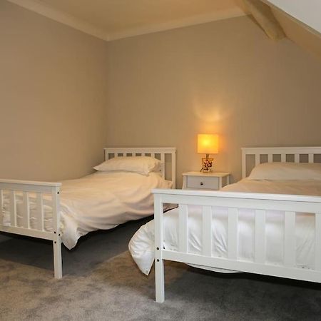 Cosy Modern Cottage - แวร์แรม ภายนอก รูปภาพ